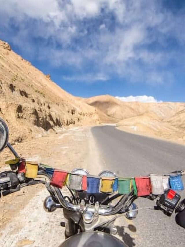 Leh-Ladakh में घूमने की सबसे फेमस जगहें